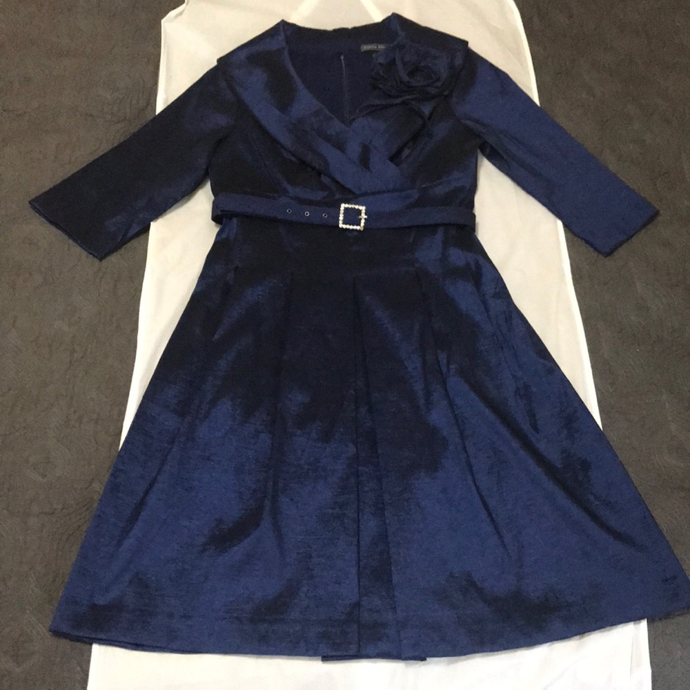 V-Neck 3/4 Sleeve Taffeta Cocktail Dress